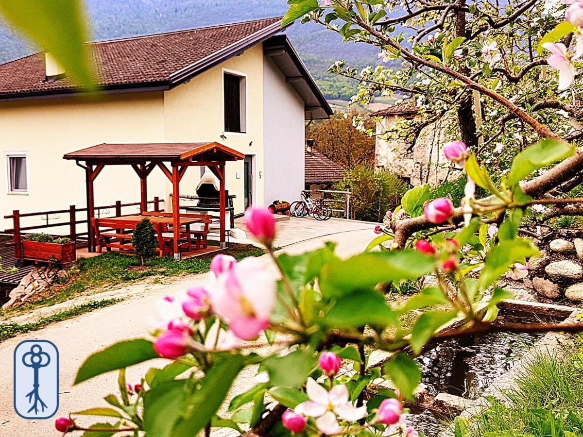 Casa Vacanze Antico Eremo, Tra Natura E Tradizione Campodenno Exterior foto